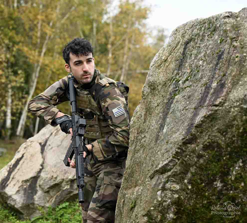 Photographie de jeunes pratiquant l&apos;airsoft