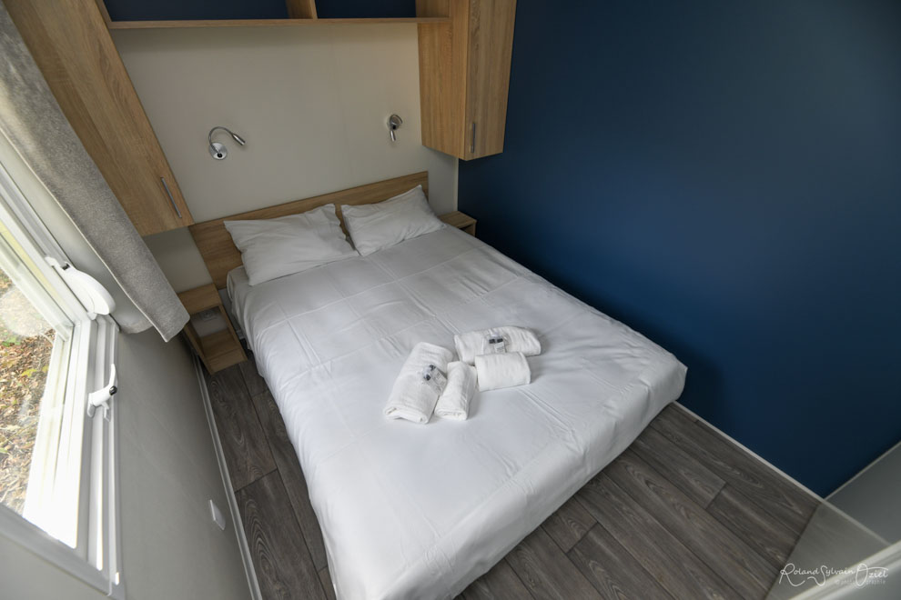 Photo de la chambre parentale du mobil-home