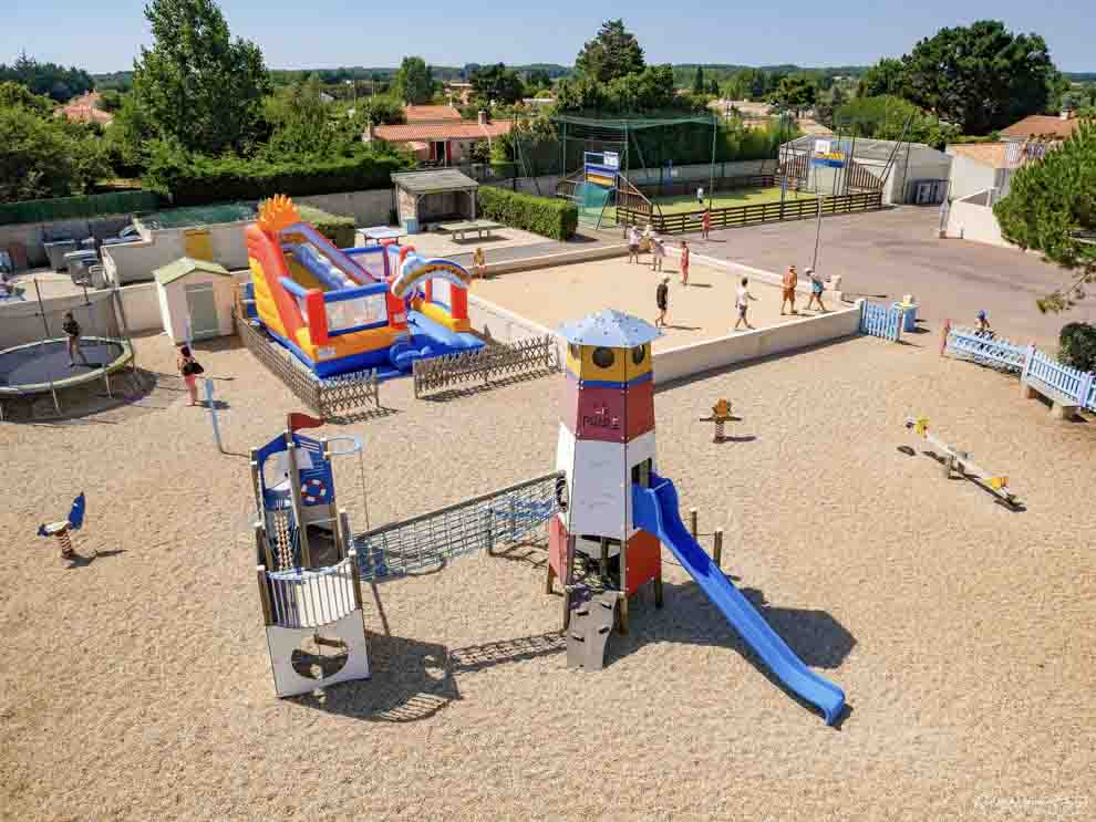 Photo aérienne du camping par drone