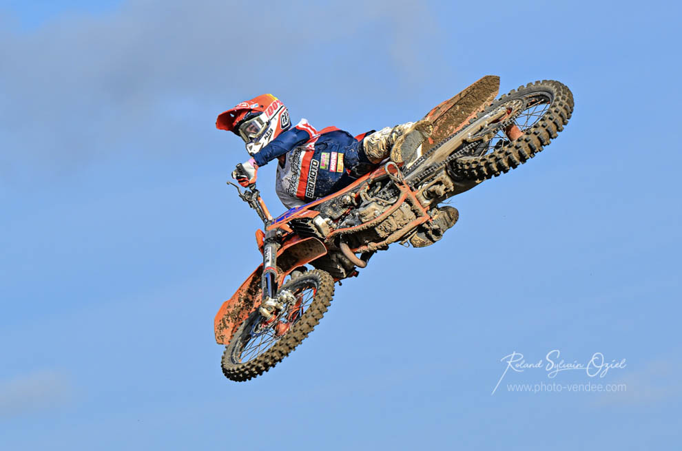 Photographe sportif en motocross